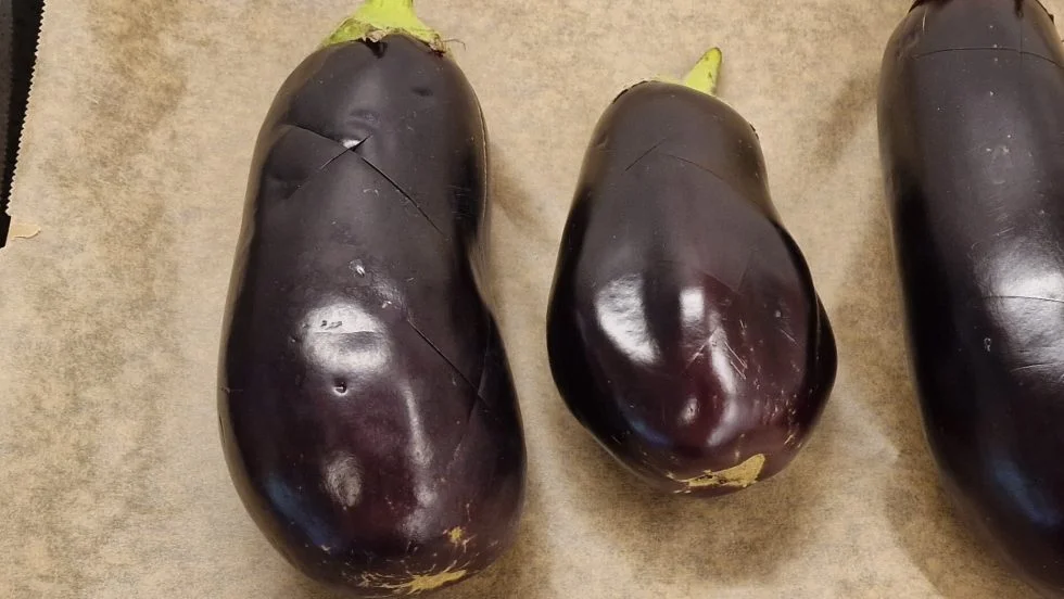 Aubergine vor dem backen